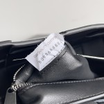 Bottega Veneta bv 2-in-1 cassette #741777