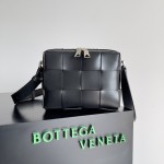 Bottega Veneta BV Men's Camera Bag Black #730027