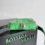 Bottega Veneta BV Men's Camera Bag Parrot Green with Black #730027