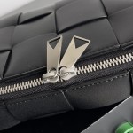 Bottega Veneta BV Men's Camera Bag Black with Green #730027