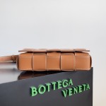 Bottega Veneta bv Cassette embroidered thread five compartment leather handbag Brown wood #758105