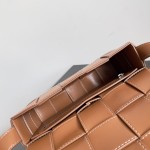 Bottega Veneta bv Cassette embroidered thread five compartment leather handbag Brown wood #758105