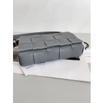 Bottega Veneta Cassette 5-panel lychee print Lightning Grey #666870