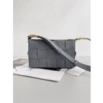 Bottega Veneta Cassette 5-panel lychee print Lightning Grey #666870
