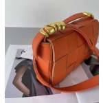 Bottega Veneta Cassette 5-panel lychee print Maple Brown #666870