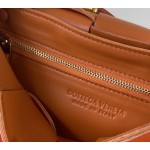 Bottega Veneta Cassette 5-panel lychee print Maple Brown #666870