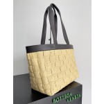 Bottega Veneta Straw Torte #730874