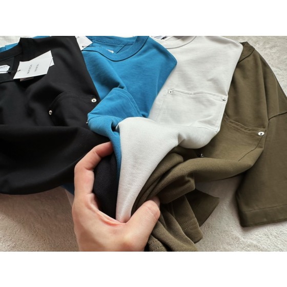 Bottega veneta... new four-color rivet T-shirt