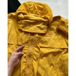 Burberry...Explosive new series of three-color horse knight jackets