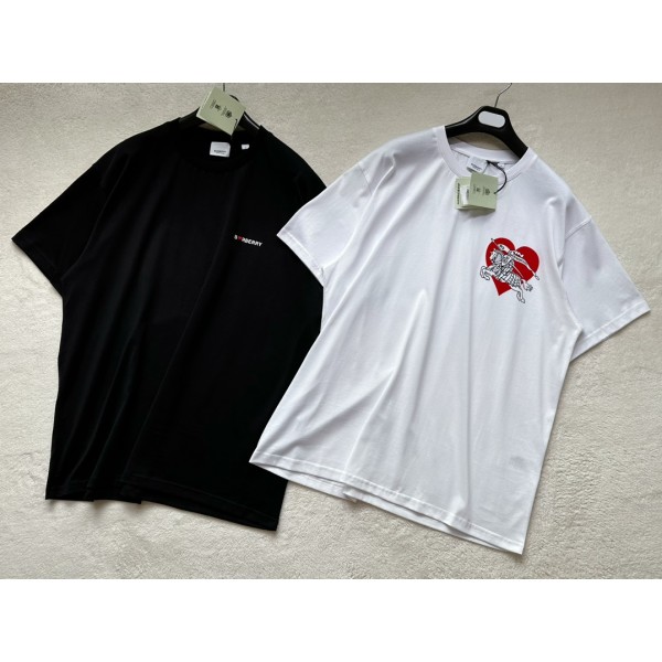 Burberry...Pressed Velvet Heart Knight Round Neck Short Sleeve T