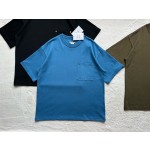 Gucci... new four-color rivet T-shirt