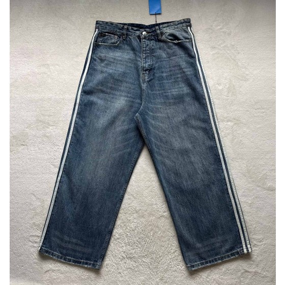 Balenciaga...jointly branded with Adidas 🆕Original 🆕Three-bar jeans