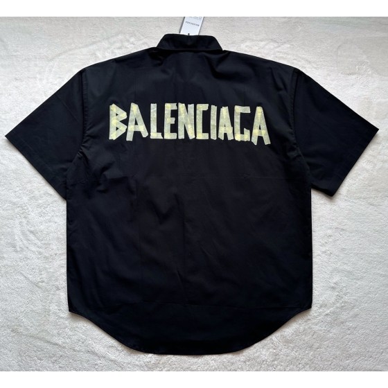 Balenciaga's explosive short-sleeved tape shirt