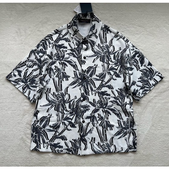 Louis Vuitton slit short-sleeved casual shirt jacket