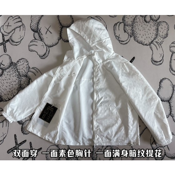 Louis Vuitton reversible wear the latest jacket coat