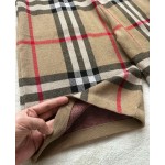 Burberry spring and summer latest classic check sheep wool blend sweater suit shorts