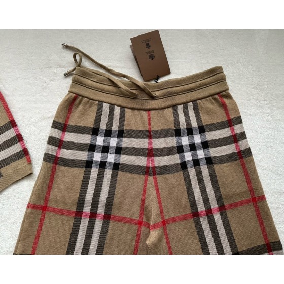 Burberry spring and summer latest classic check sheep wool blend sweater suit shorts
