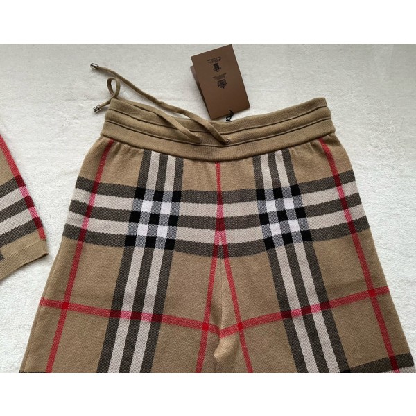 Burberry spring and summer latest classic check sheep wool blend sweater suit shorts