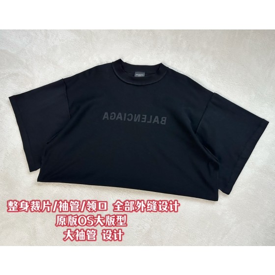 Balenciaga's new double-sided embroidery short sleeves