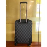 LOUIS VUITTON trapezoidal pull rod