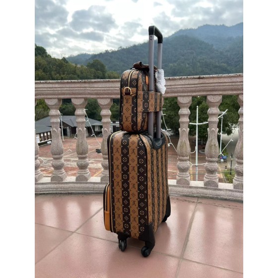 LOUIS VUITTON trapezoidal pull rod