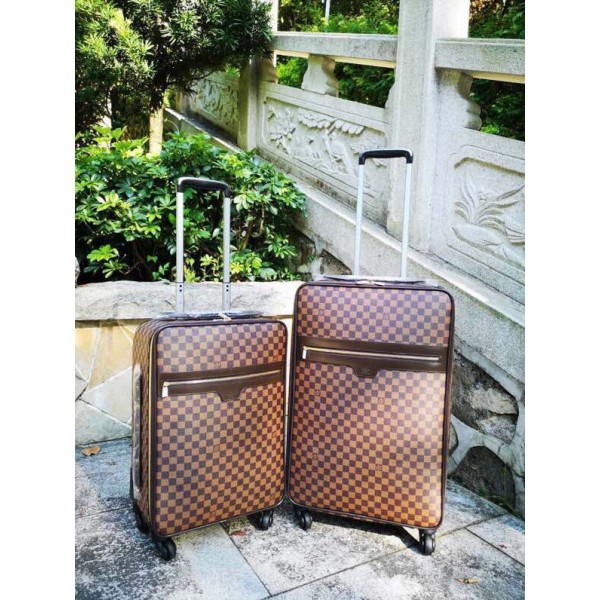 LOUIS VUITTON trapezoidal pull rod