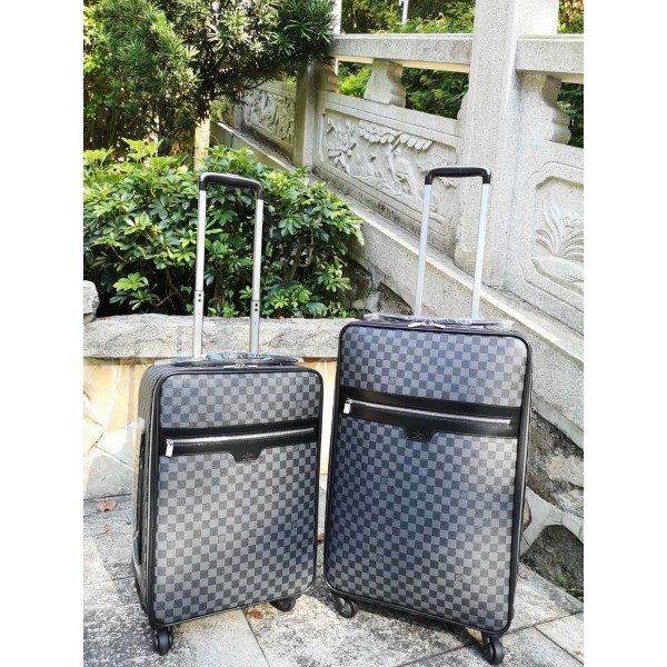 LOUIS VUITTON trapezoidal pull rod