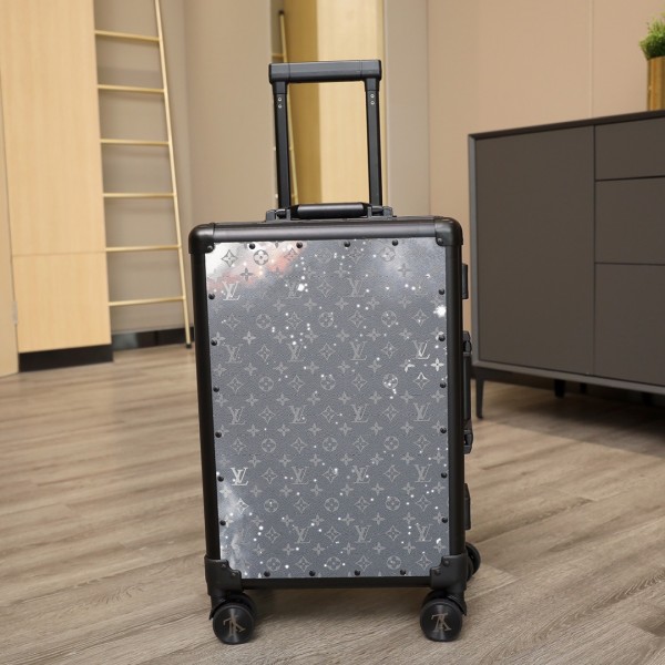 LOUIS VULTTON luggage / trolley case