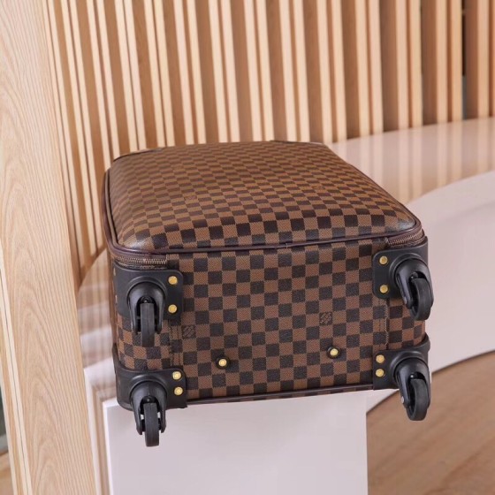 LOUIS VULTTON luggage / trolley case