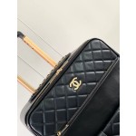 𝗖𝗛𝗔𝗡𝗘𝗟 trolley case