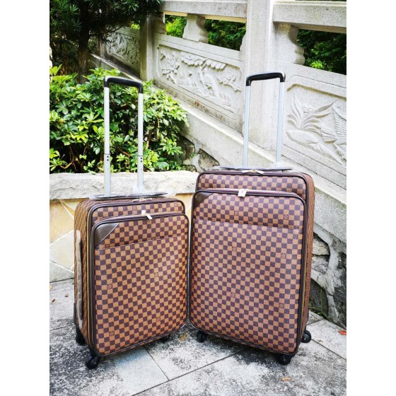 LOUIS VUITTON trolley case