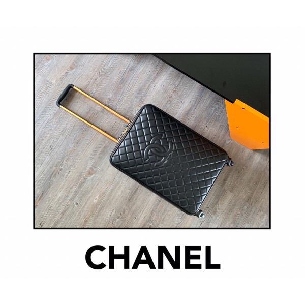 Western Europe 𝗖𝗛𝗔𝗡𝗘𝗟 Classic Rhombus Large Double C Trolley Case