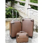 LOUIS VUITTON trapezoidal pull rod