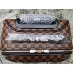 LOUIS VUITTON trapezoidal pull rod