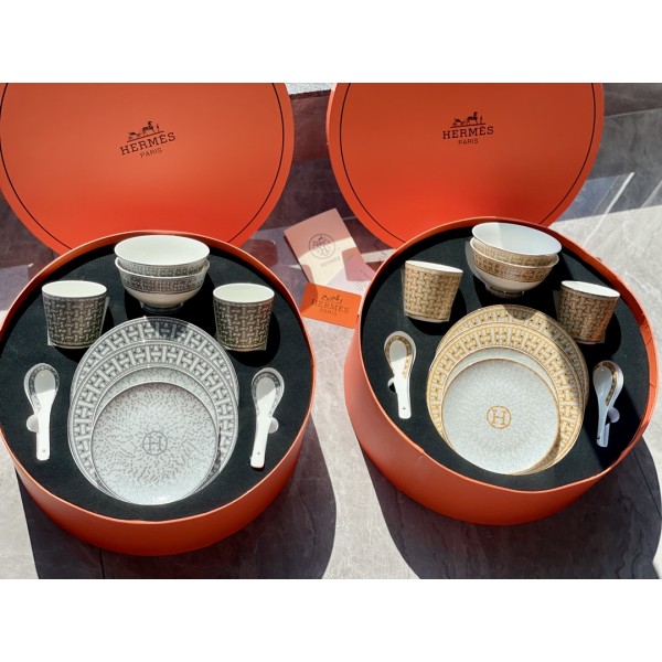 Ten-piece dinner set for two H 24 mosaic series