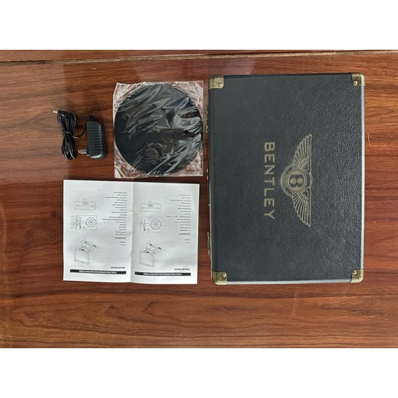 Bentley vinyl record player