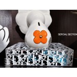 Can store coins Piggy bank