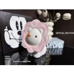 Can store coins Piggy bank