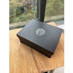 Crow's heart red wine goblet