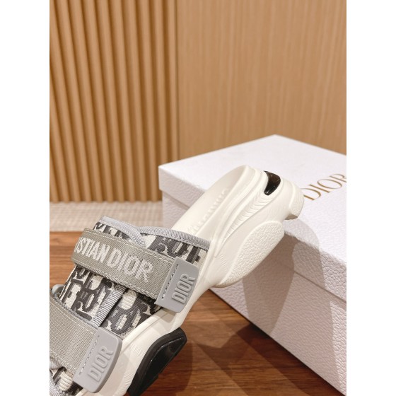 DIOR Dior spring and summer new thick-soled beach drag design concept sandals plus sports shoes