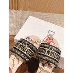 DIOR Dior spring and summer new upgrade embroidery slippers